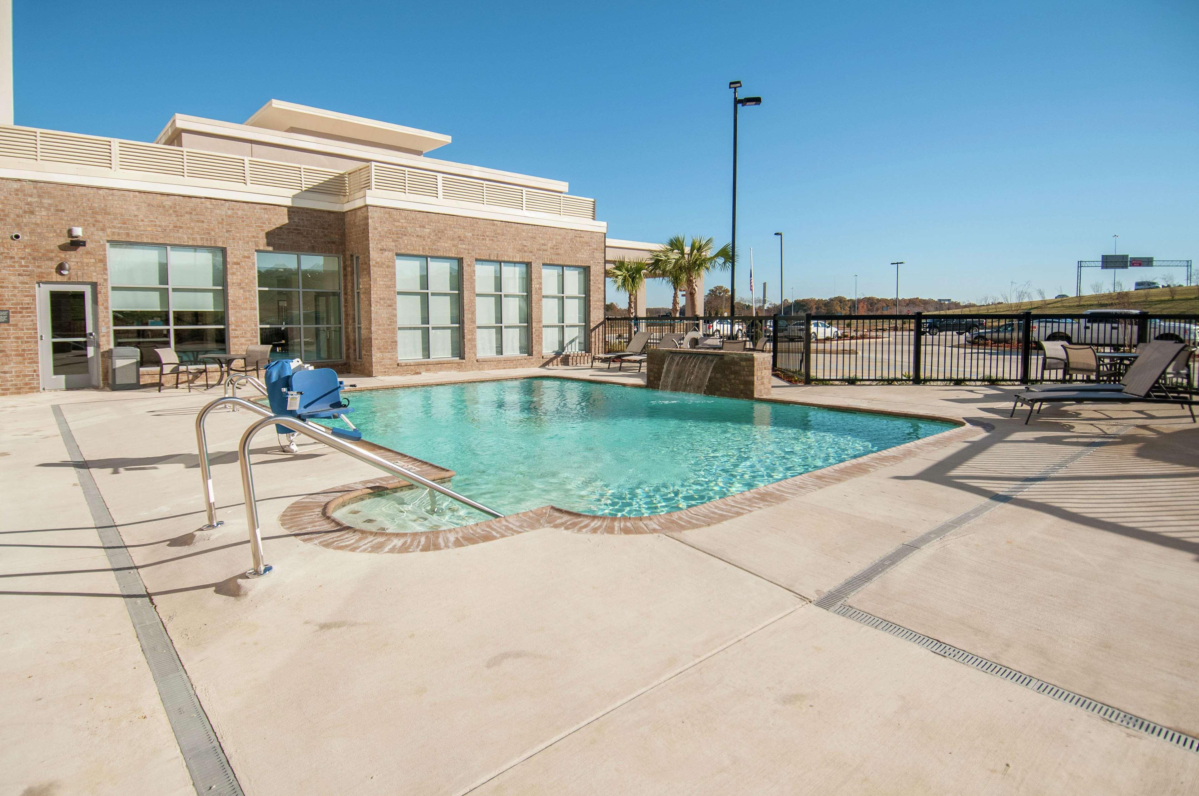 Hilton Garden Inn Jackson/Clinton Eksteriør billede