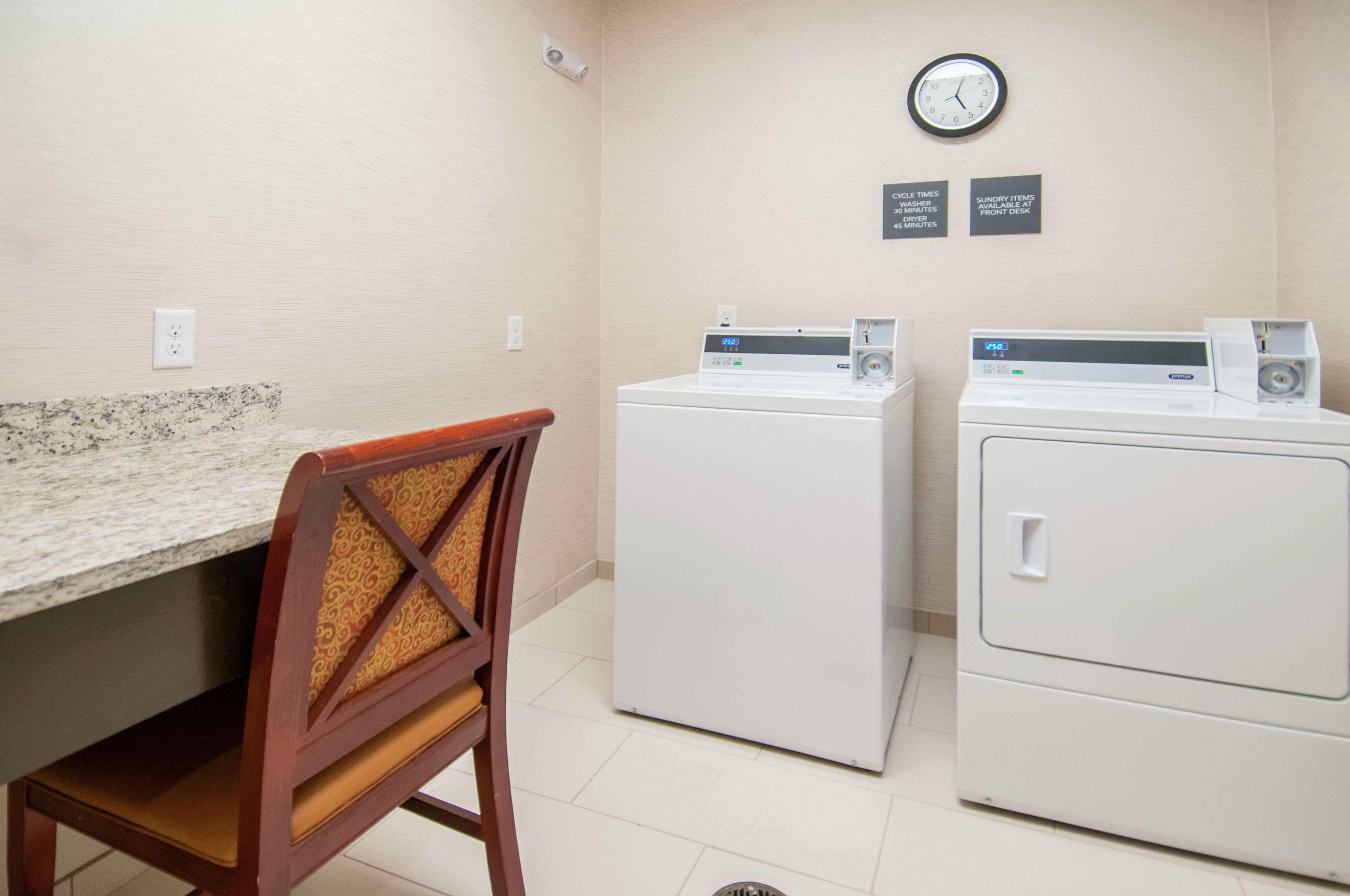Hilton Garden Inn Jackson/Clinton Eksteriør billede
